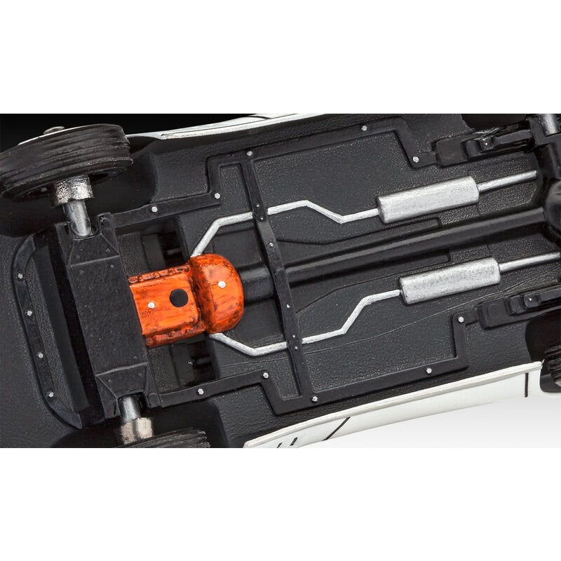 Revell Corvette C3 modelbouwkit gedetailleerd interieur en V8 moto