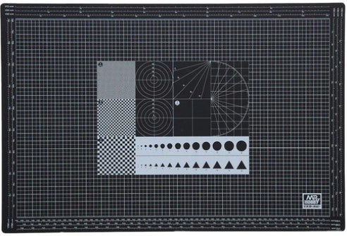 Mr.Hobby cutting mat A3 MT801 snijmat met raster cirkels en meetverdeling modelbouw